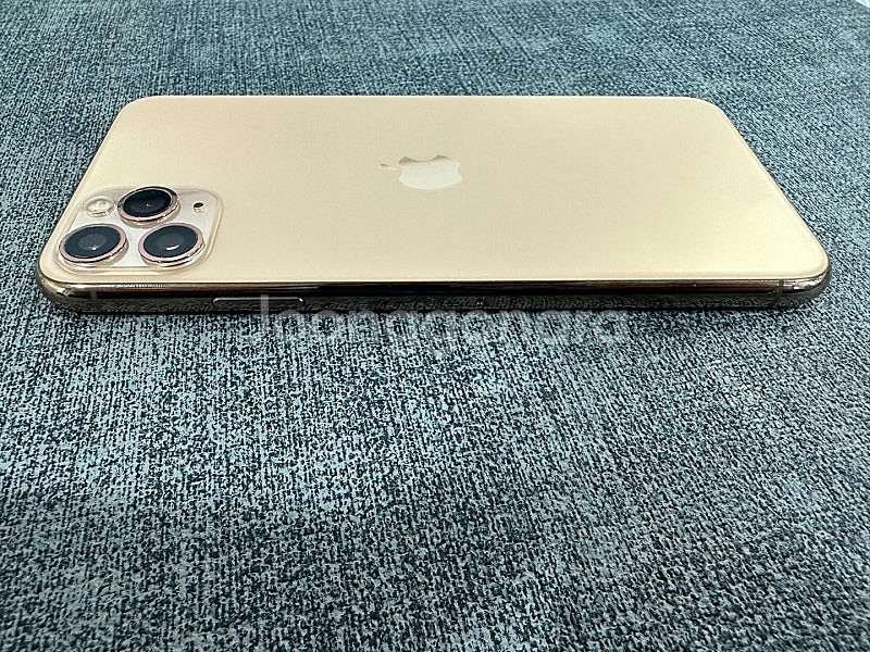 (자급제) 아이폰11프로맥스 256G 골드 가성비 상태좋은폰 32만원 판매해요--7